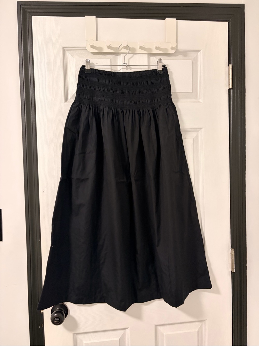 Madewell Black Maxi Skirt with Smocked Waist size-XS
